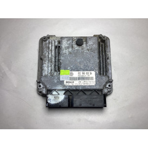 Volkswagen Golf 1.6 FSİ Motor Beyni 03C906056BA 0261S02070 MED9.5.10