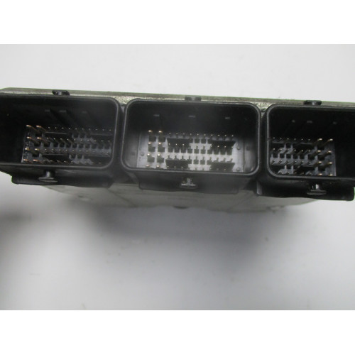 Volvo V40 S40 Motor Beyni 0281010441 28FM0265