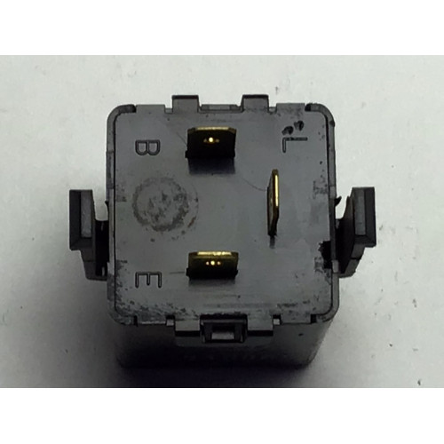 Hyundai Accent H100 Sinyal Flaşör Rölesi 95550-39000