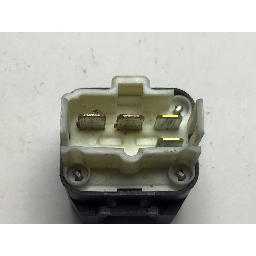 Lexus Toyota Rölesi 056800-1140 B69F