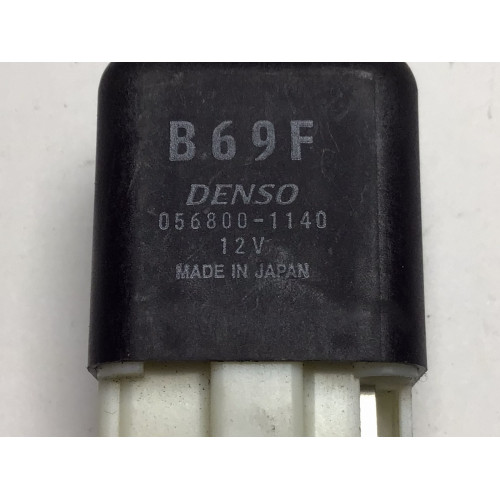 Lexus Toyota Rölesi 056800-1140 B69F