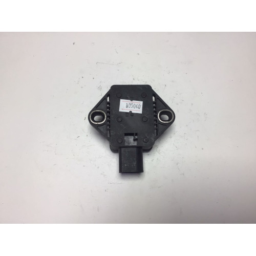 Audi A4 ESP Savrulma Sensörü 0265005245 8E0907637A