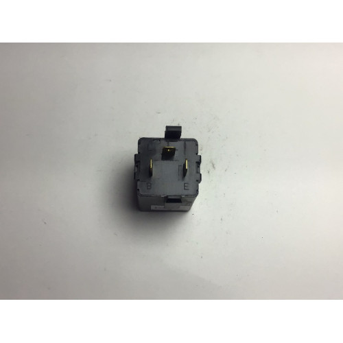 Hyundai Accent H100 Sinyal Flaşör Rölesi 95550-39000