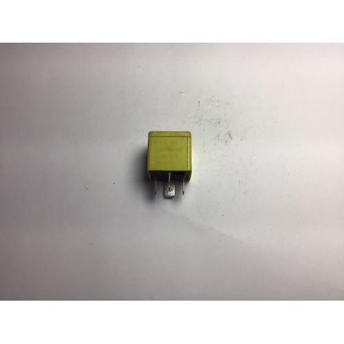 Land Rover Çok Amaçlı Sarı Röle V23134-B5-X127 YWB10012