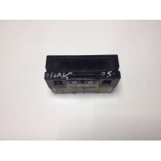 Renault Pano Radyo Göstergesi 8200107839 21667671-1