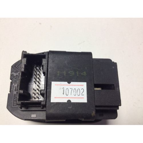 Peugeot 206 Ön Cam Açma Düğmesi 11914