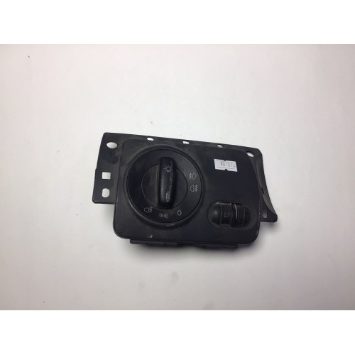 Volkswagen Golf 5 Far Anahtarı P0105905 1K2858341