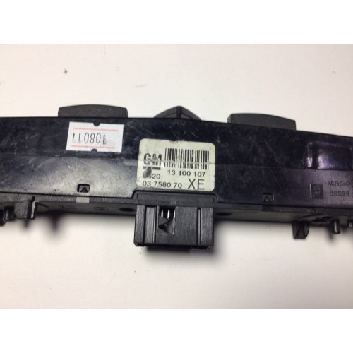 Opel Astra H Zafira B Dörtlü Flaşör Düğmesi 13100107 03758070