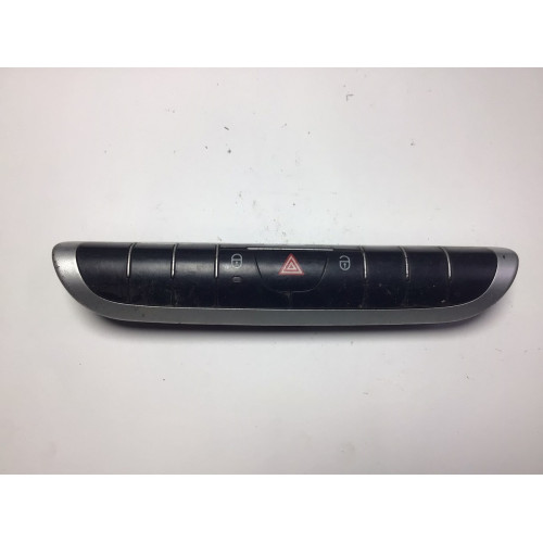 Smart Fortwo Dörtlü Flaşör Düğmesi A4518206810004