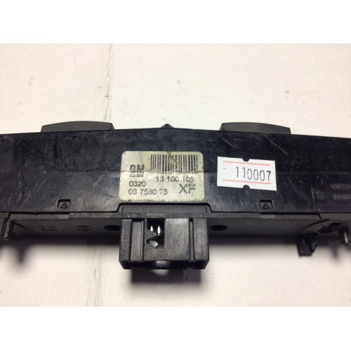 Opel Astra H Zafira B Dörtlü Flaşör Düğmesi 13100105 03758075