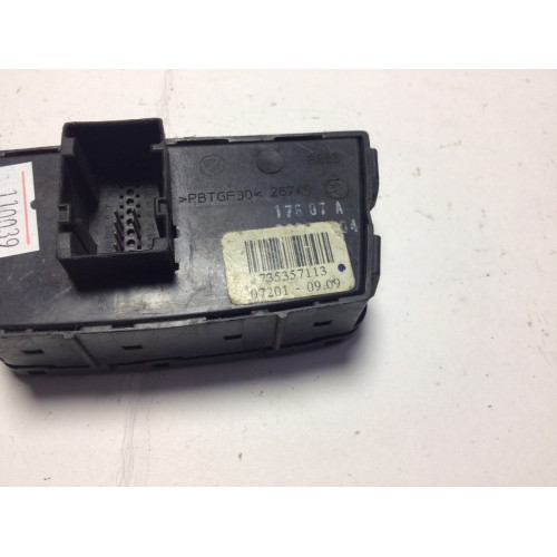 Fiat Panda Dörtlü Flaşör Düğmesi 735357113