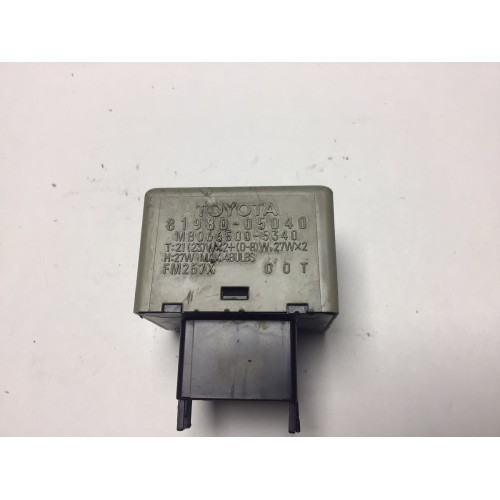 Toyota Avensis Sinyal Flaşör Rölesi 81980-05040 MB066500-5340