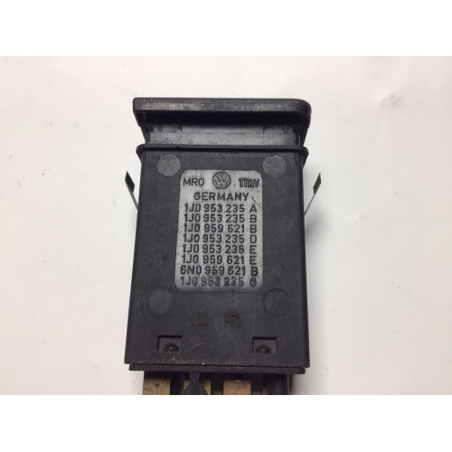 Volkswagen Golf 4 Passat Audi Dörtlü Flaşör Düğmesi 1J0953235A 1J0953235B 1J0959621B