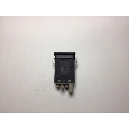 Volkswagen Golf 4 Bora Dörtlü Flaşör Düğmesi 1J0953235J 1J0953235H 1J0953235D
