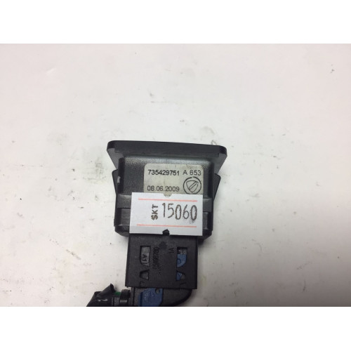 Fiat Grande Punto Soket Konektörü 735429751