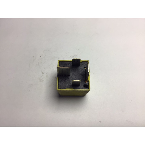 Opel Ateşleme Rölesi 90226846 4RA007793-06