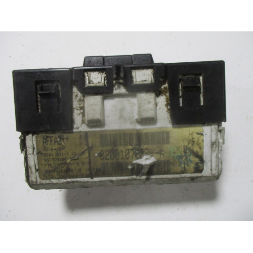 Renault Pano Radyo Göstergesi 8200107839 21667671-1