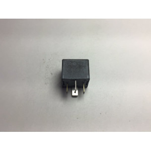 Volkswagen Audi Skoda Röle 141951253B 20240072