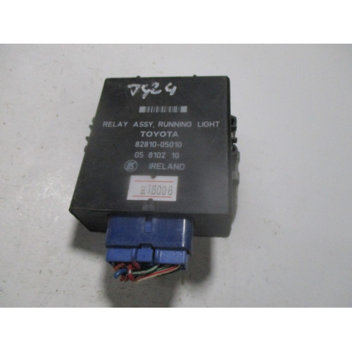 Toyota Carina Işık Rölesi 82810-05010 