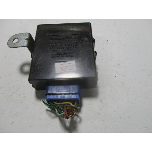 Toyota Carina Işık Rölesi 82642-13010