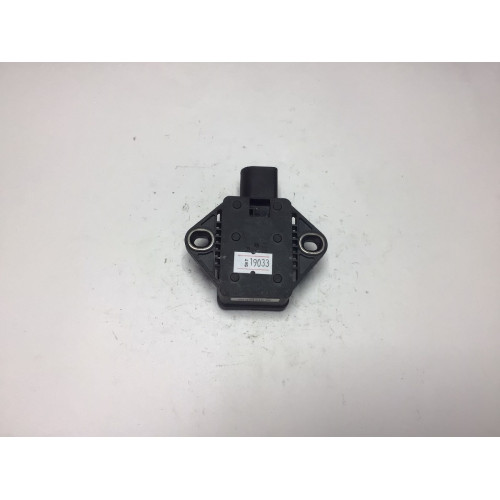 Audi A4 ESP Savrulma Sensörü 0265005245 8E0907637A