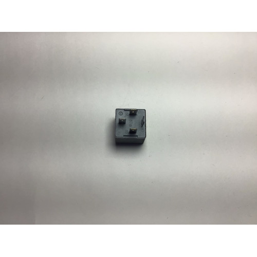 Volkswagen Audi Skoda Röle 141951253B 20240072