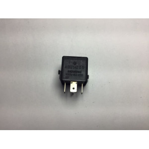 Mercedes Benz Röle Modülü A0025421319 V23134-B52-336