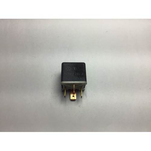 Volkswagen Audi Seat Skoda Çok Amaçlı Röle 141951253B