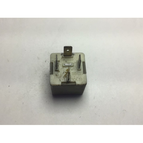 Volkswagen Audi Seat Skoda Çok Amaçlı Röle 141951253B