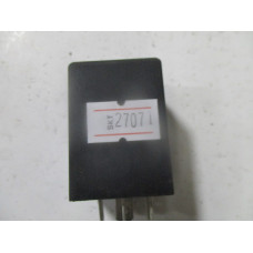Volkswagen Audi Seat Skoda Ön Cam Silecek Rölesi 431955531