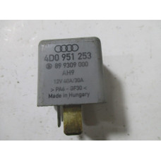 Volkswagen Audi Seat Skoda Yakıt Pompa Rölesi 4D0951253