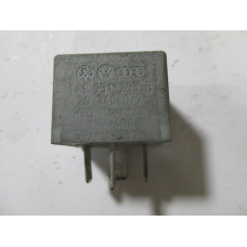 Volkswagen Audi Seat Skoda Röle 141951253B