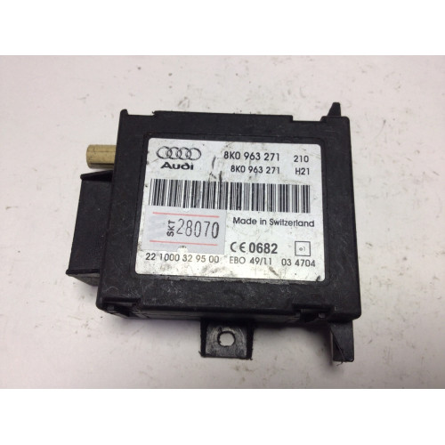 Audi A4 A5 Q5 Aux Modülü 8K0963271 221000329500