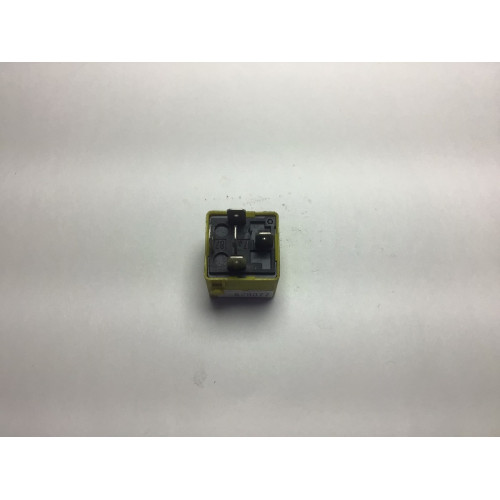 Mercedes Çok Amaçlı Sarı Röle A0025421419 V23134-A52-X335