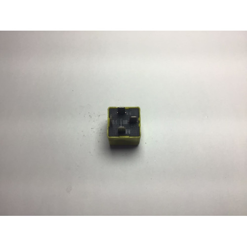 Ford Focus Çok Fonksiyonlu Sarı Röle V23136-B1-X33 93BG14N089B1B