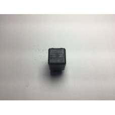 Nissan 12V 2 Pin Röle 24330C9900