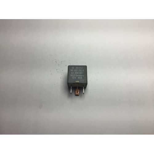 Volkswagen Audi Skoda Röle 141951253B 22200007