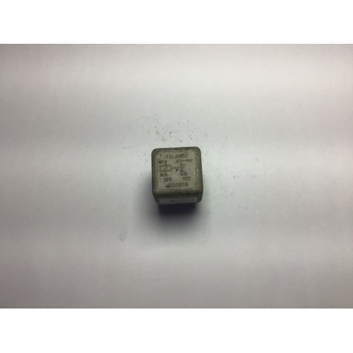 Fiat Lancia Alfa Romeo Çok Amaçlı Röle 4320629