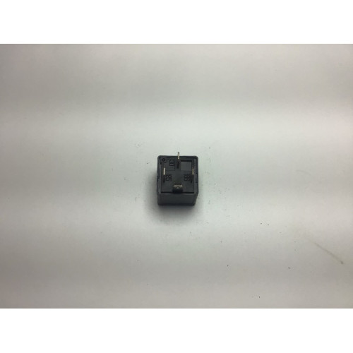Volkswagen Audi Seat Skoda Çok Amaçlı Röle 141951253B V23134-B52-X227