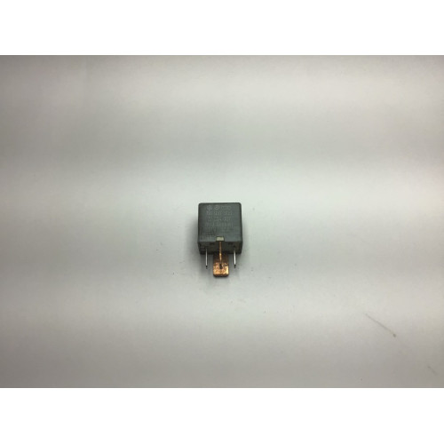 Volkswagen Audi Seat Skoda Çok Amaçlı Röle 22204007 191937503
