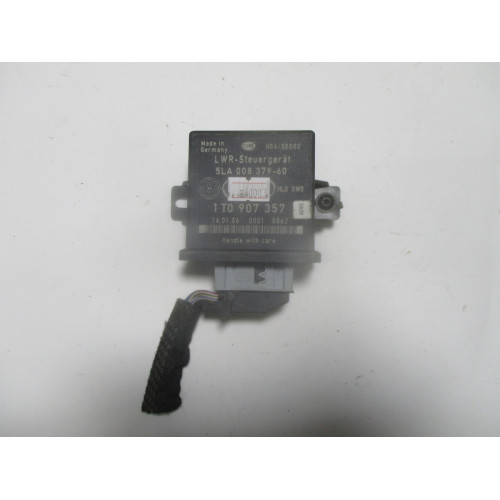 Volkswagen Golf LCM Işık Modülü 5LA008379-60 1T0907357