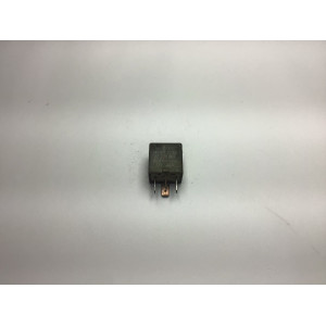 Volkswagen Audi Skoda Röle 141951253B 22200007