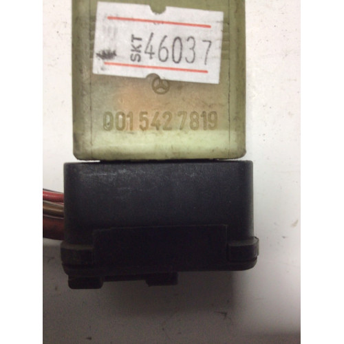 Mercedes Kapı Cam Kontrol Rolesi 0015427819