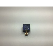 Volkswagen Audi Seat Skoda Yakıt Pompa Rölesi 857951253 899663