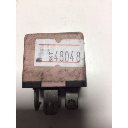Renault Scenic Sigorta Kutu Rölesi 4 Ayaklı 12V 40A 8200338695