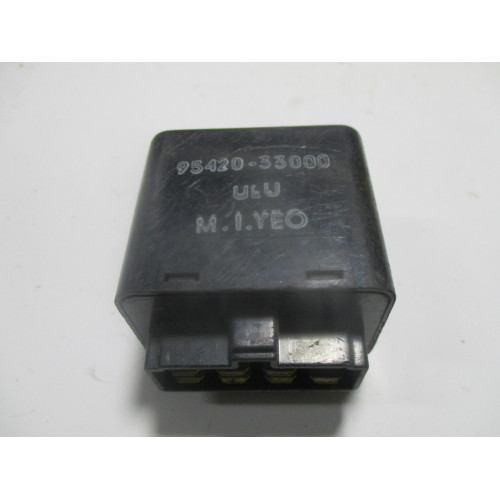 Hyundai Accent Silecek Rölesi 9542033000 95420-33000