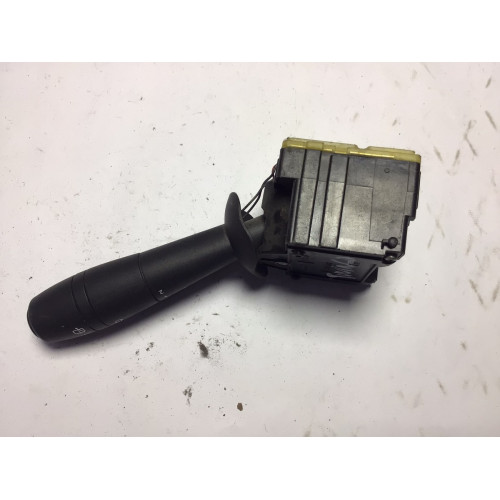 Renault Captur Sinyal Kolu E10745563