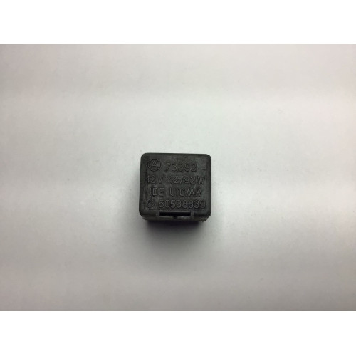 Alfa Romeo 33 Fiat Lancia Sinyal Rölesi 60538839 73392