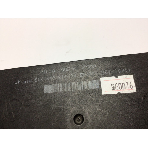 VolksWagen Passat Golf Bora Konfor Beyni 1J0959799AJ