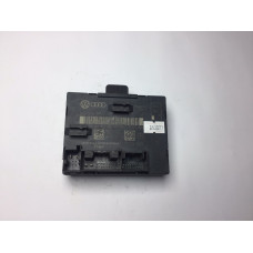 Audi A4 A5 Q5  Kapı Kontrol Beyni 8K0959795